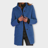 Elegantni Kaput s Vremenskim Dizajnom