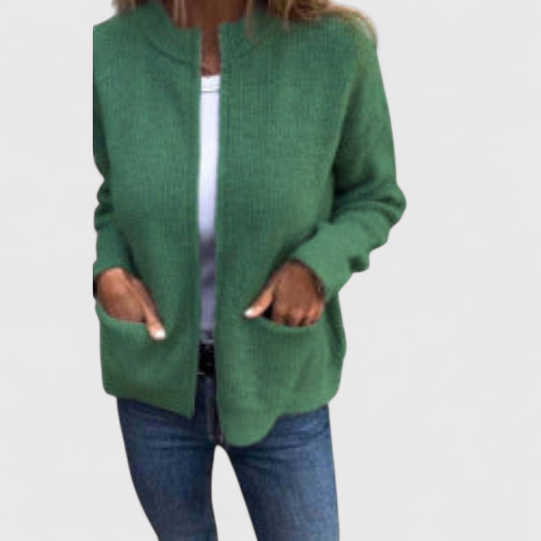 Hermiona - Prsluk s elegantnim dizajnom i udobnošću za jesen i ne samo to.